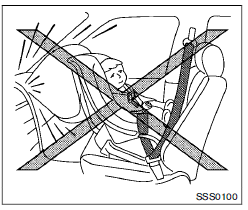 Installation d'un dispositif de retenue pour enfants oriente vers l'arrie re avec les ceintures de securite 